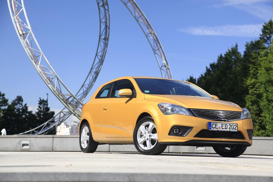  Kia pro_cee&rsquo;d EcoDynamics 2011 года  (фото 133 из 133)
